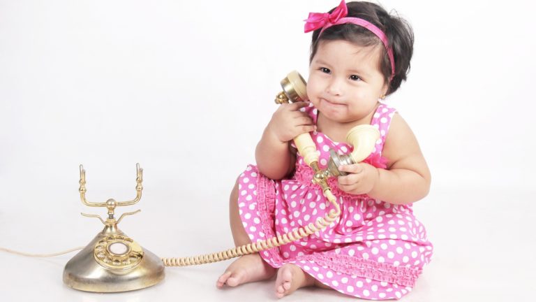 Enfant et téléphone