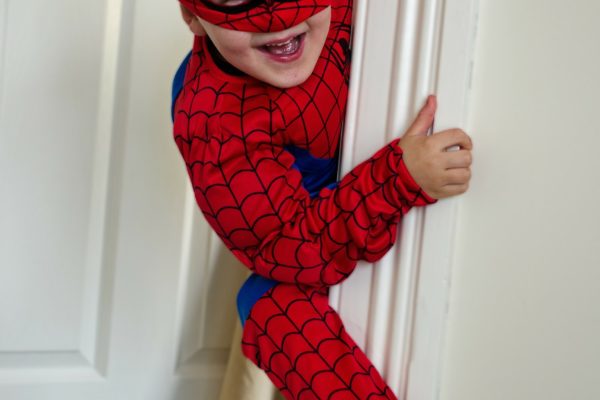 Nouvelle pub Evian : le secret de jeunesse de Spiderman !